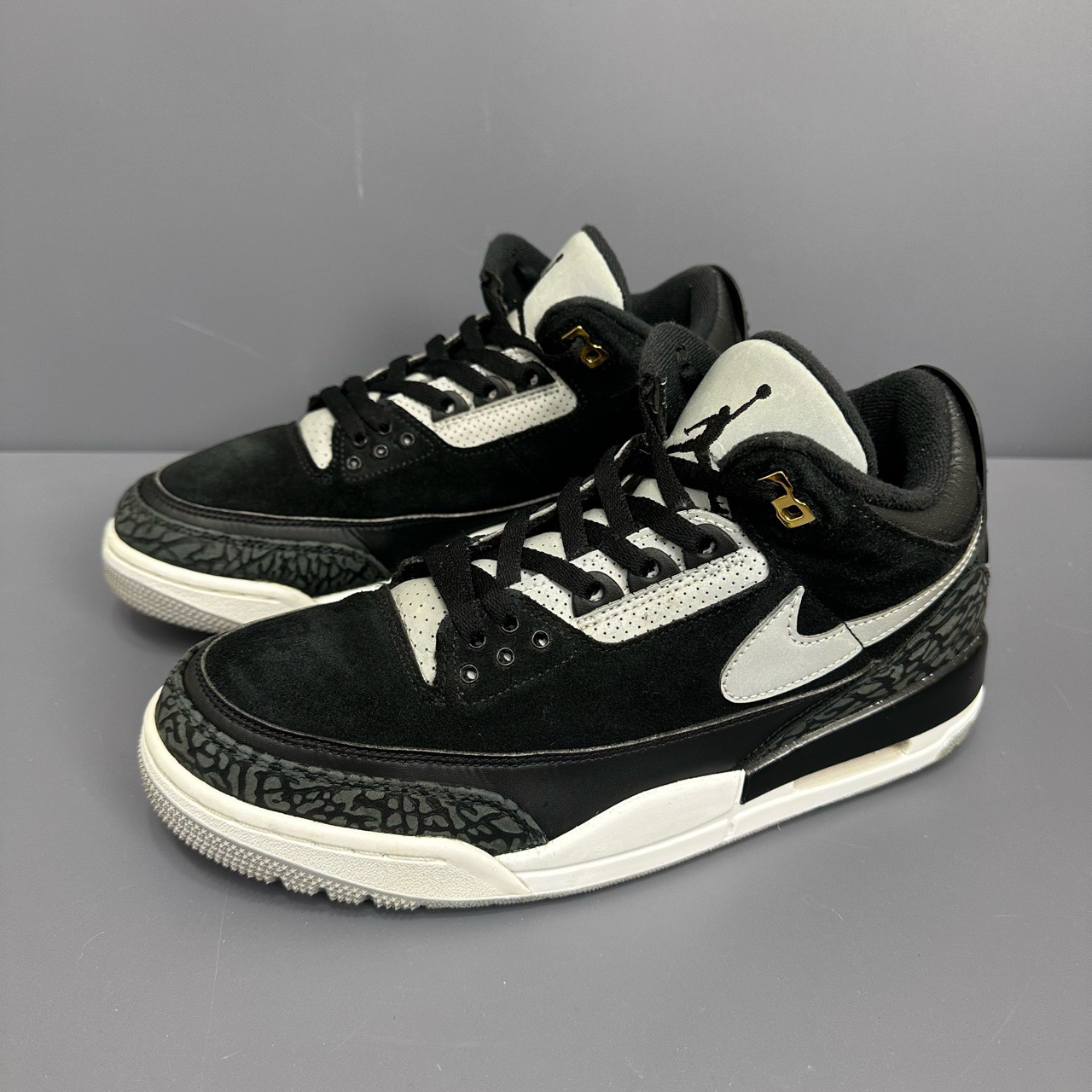 95新 NIKE/耐克 95新 42.5码 aj3黑手稿 休闲鞋 成色很新 穿不多
