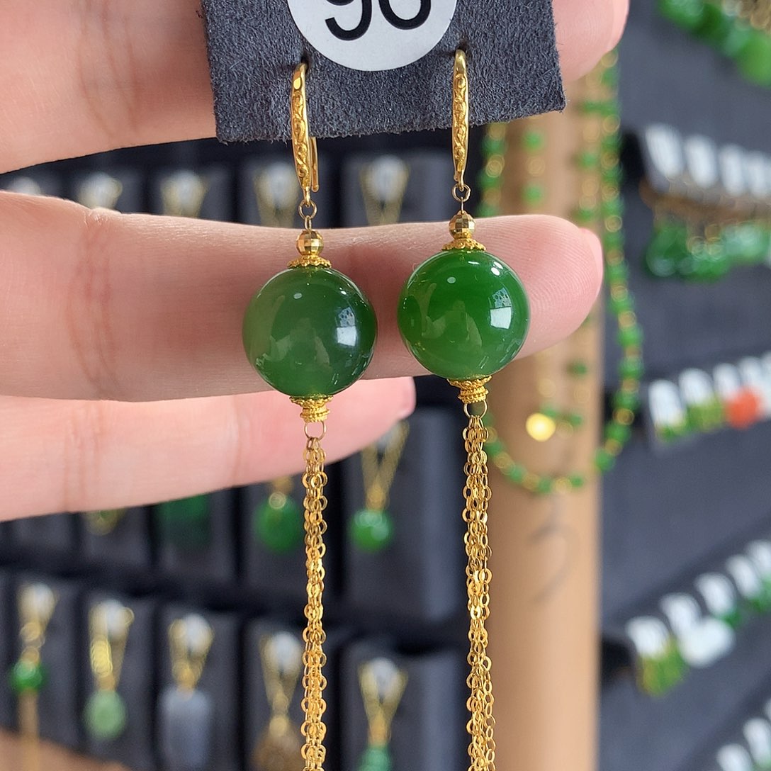 和田玉耳饰18K金镶嵌98