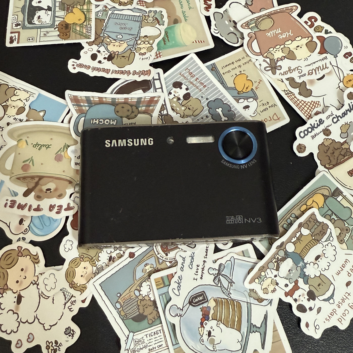 9新 Samsung/三星 NV3。720万像素，屏压伤功能正常不影响出片。