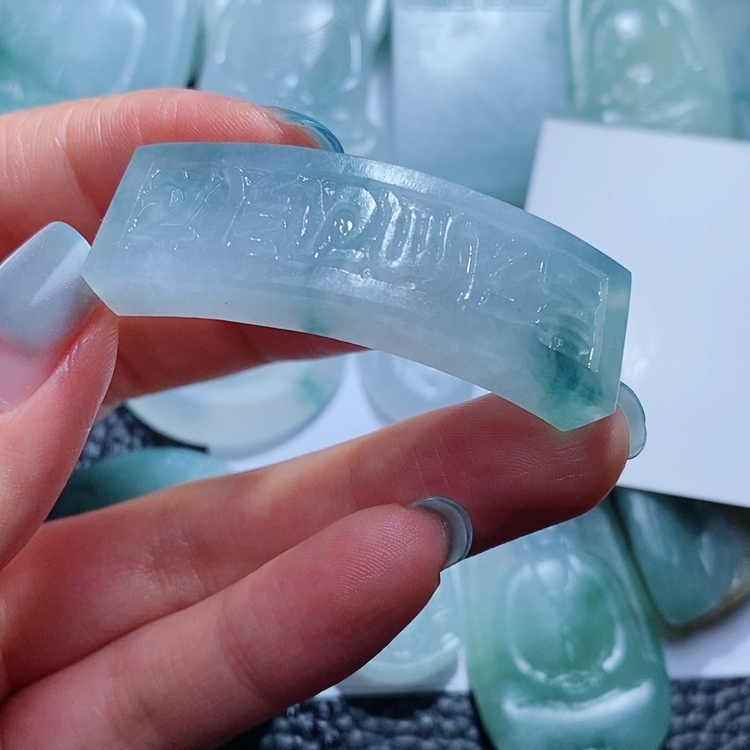 定制翡翠未镶嵌毛货付款后确认抛光