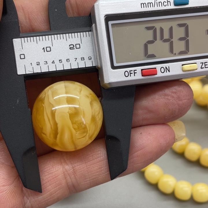 琥珀裸石未镶嵌蜜蜡圆珠