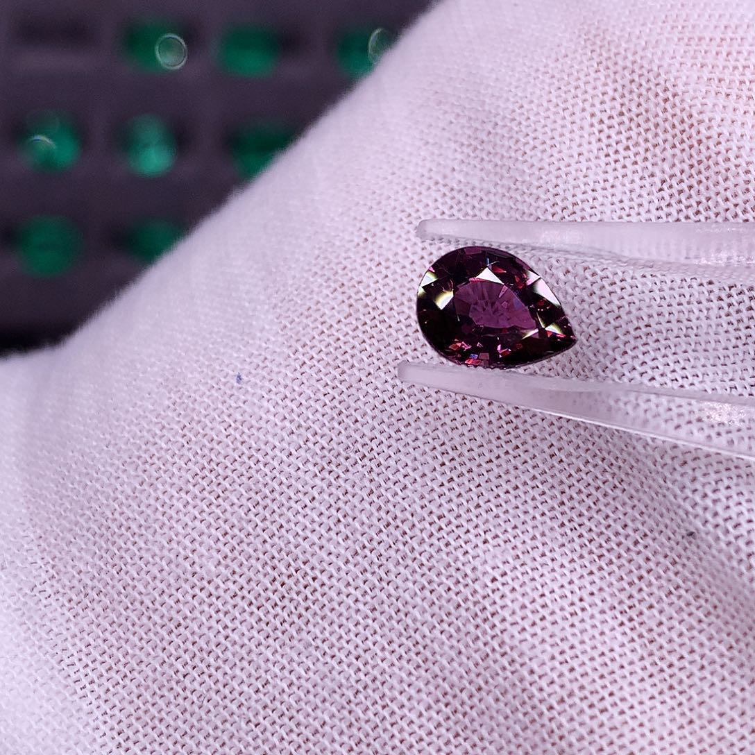 彩色蓝宝石裸石6987965598