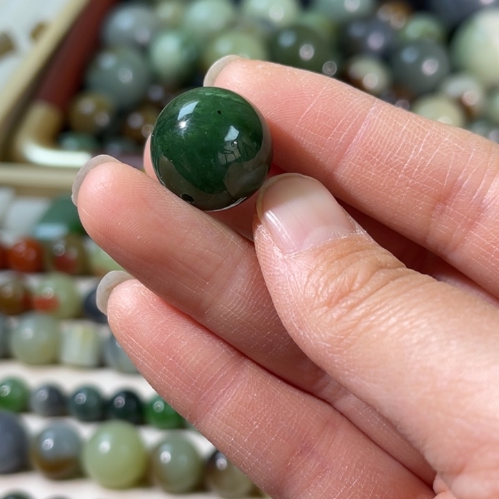 和田玉（糖玉）未镶嵌珠宝半成品18