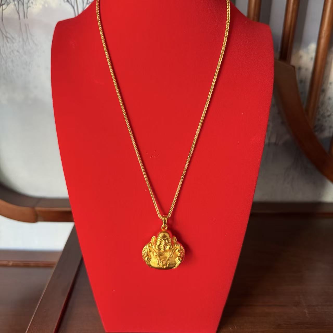 精美佛公吊坠轻奢百搭光面雕刻挂坠赠麻花链