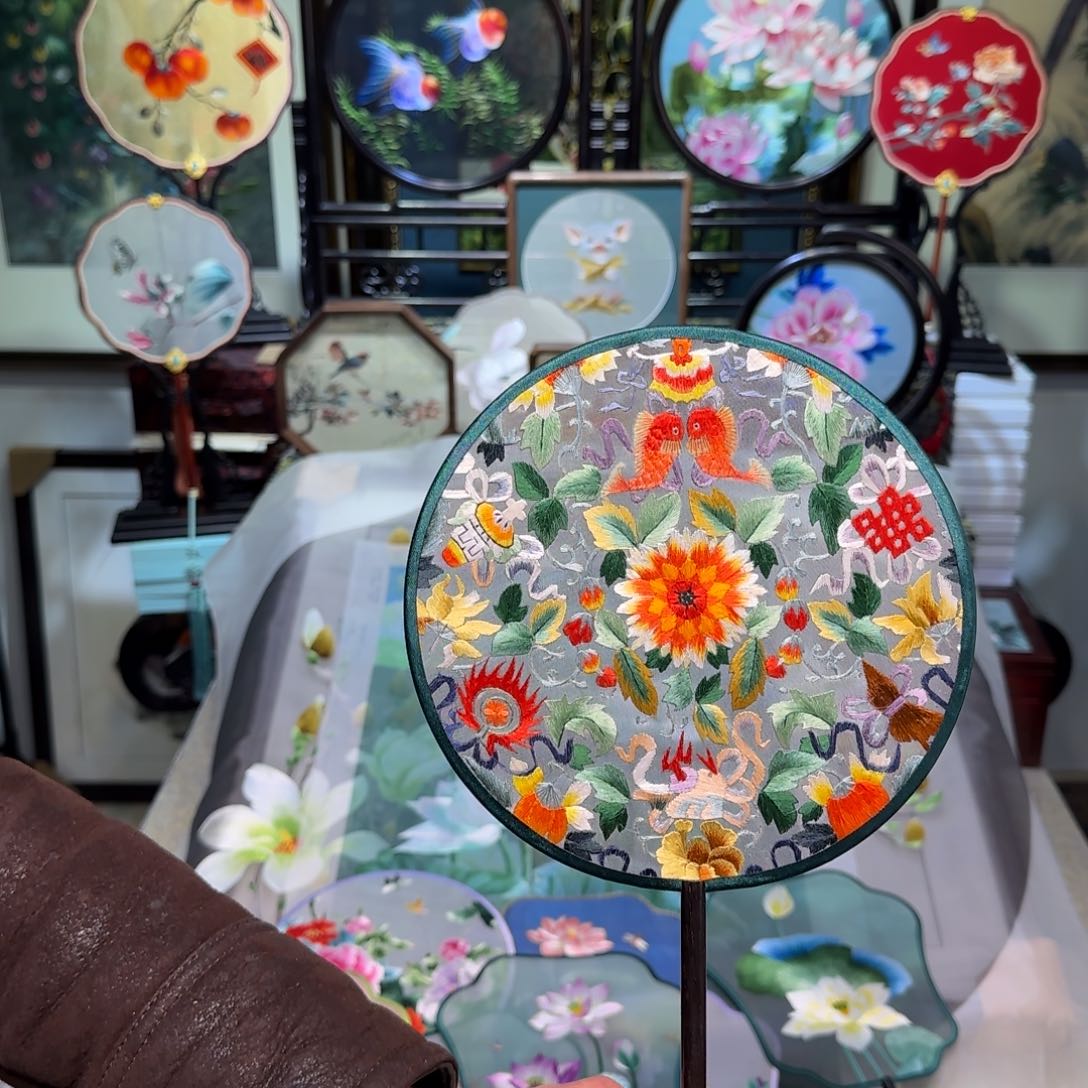 刺绣刺绣工艺精湛