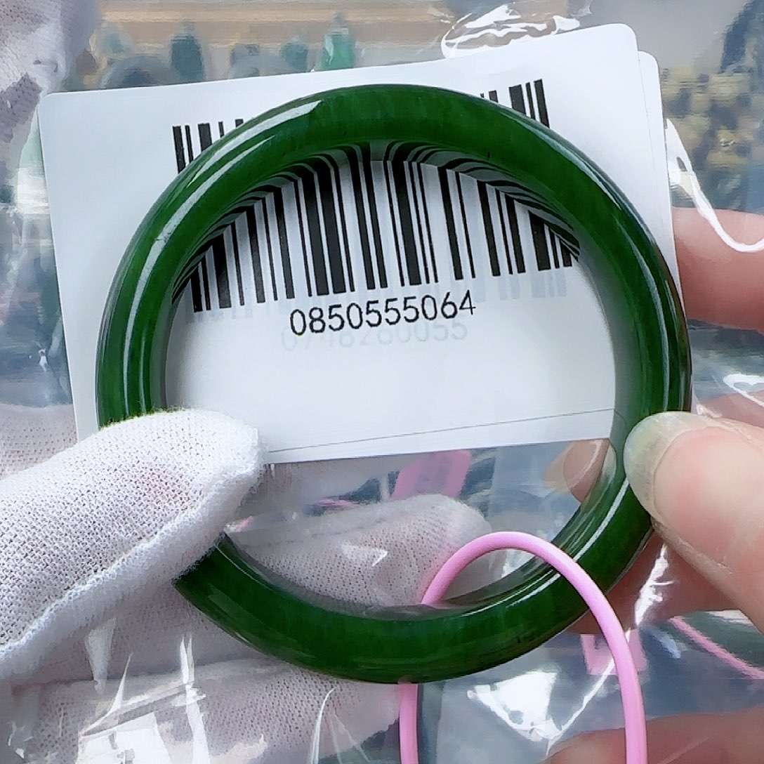 和田玉（碧玉）手镯未镶嵌57包容