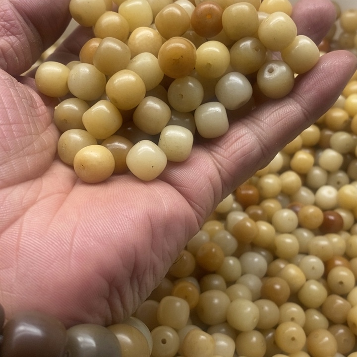 白玉菩提吊坠瑕疵10风化桶珠200颗