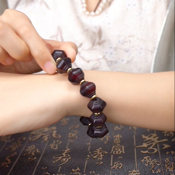 高油 灯笼型 玛瑙手串DZ7561（随机发）-FS/文玩/收藏/评级