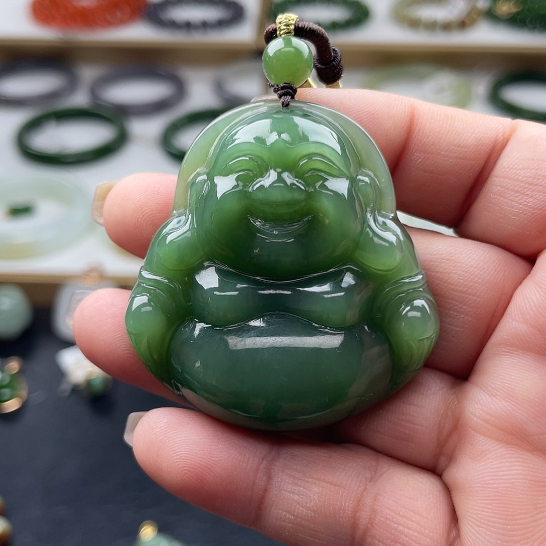 和田玉（碧玉）颈饰未镶嵌