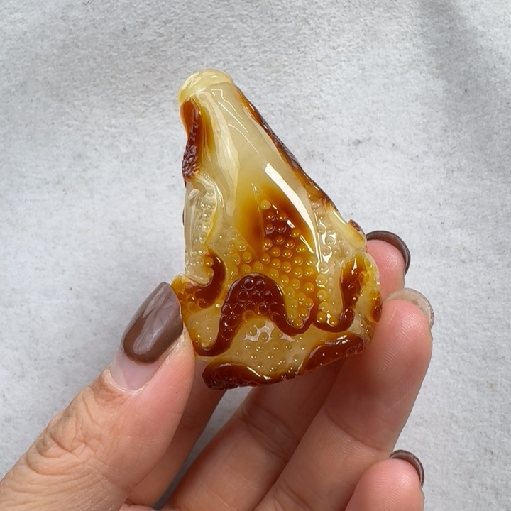 蜜蜡珠宝奇石未镶嵌
