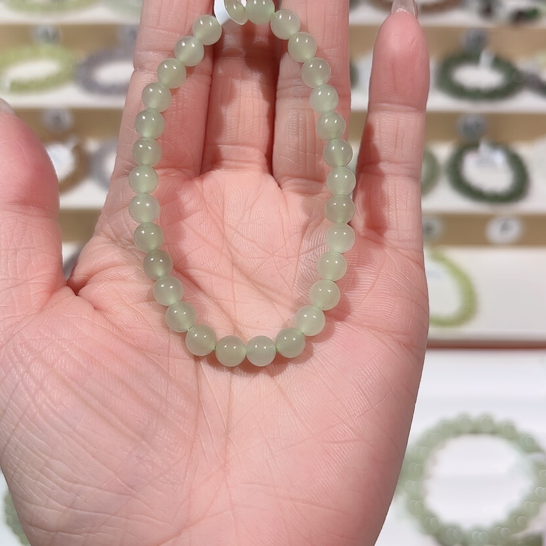 和田玉手链未镶嵌V