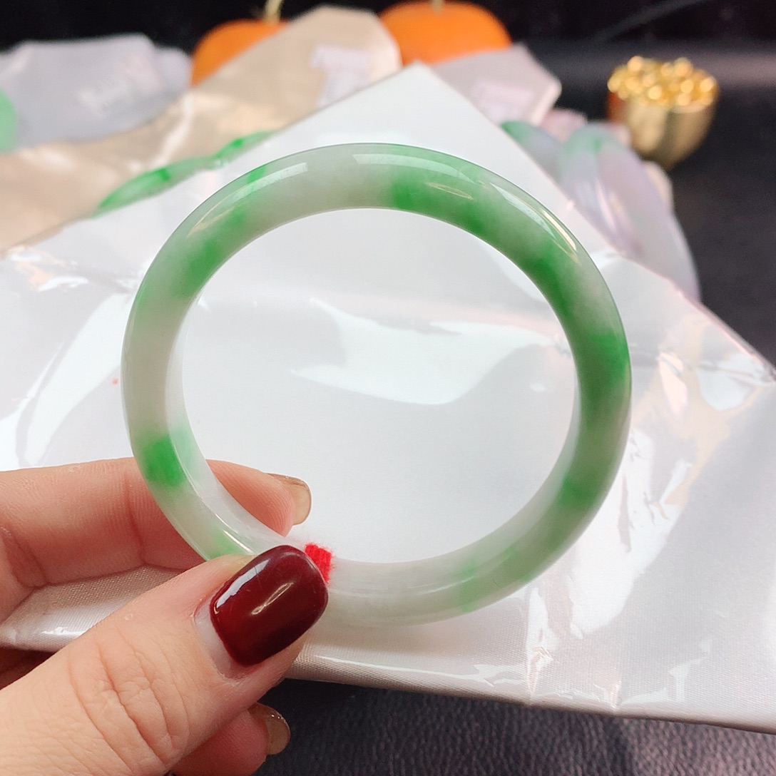 翡翠手镯未镶嵌正圈882457