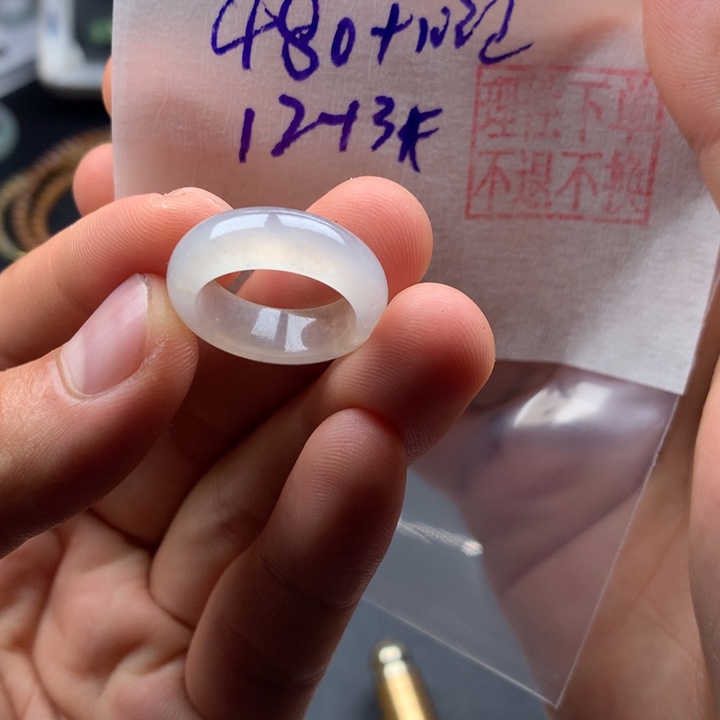 翡翠戒指未镶嵌戒圈