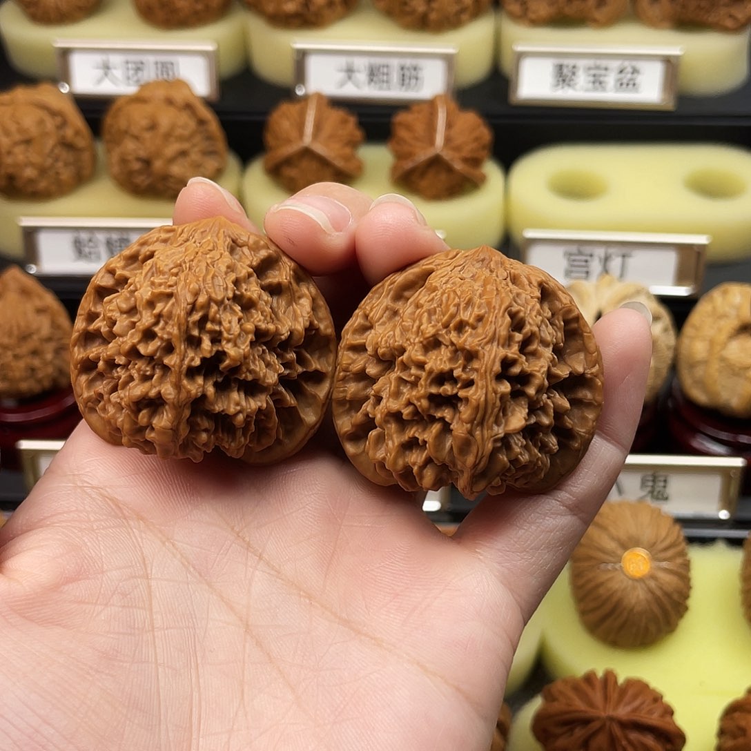 文玩核桃把件满天星42尺832