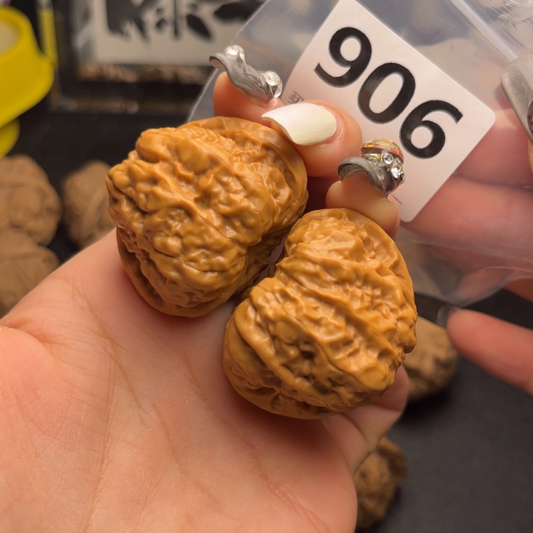 文玩核桃吊坠放漏40