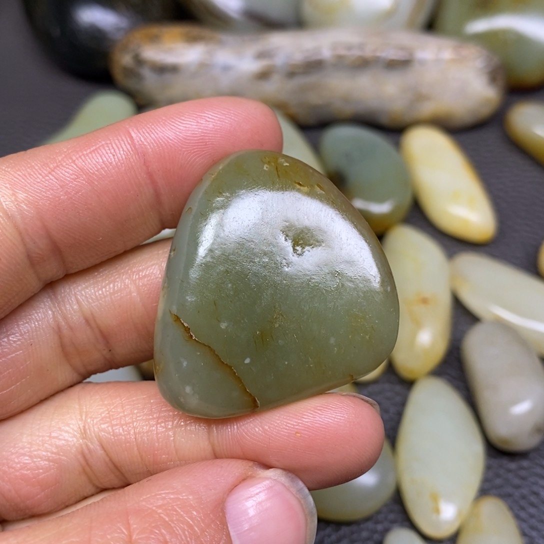 和田玉挂件未镶嵌