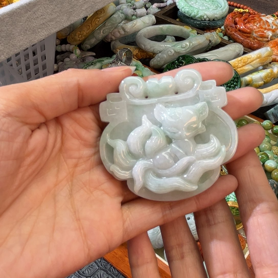 翡翠颈饰未镶嵌待编款