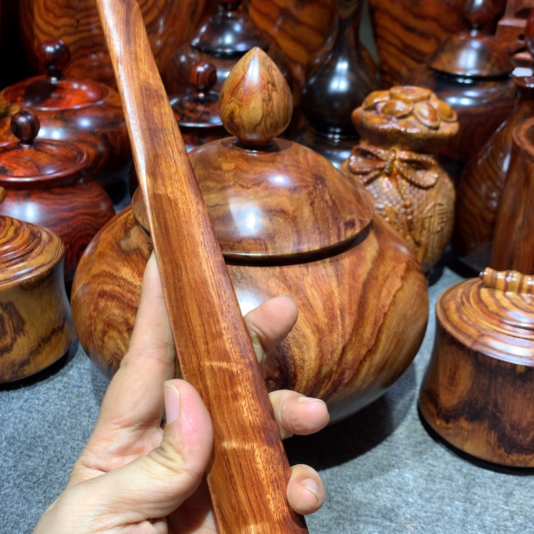 蝈***蝈木缅甸花梨鞋拔子
