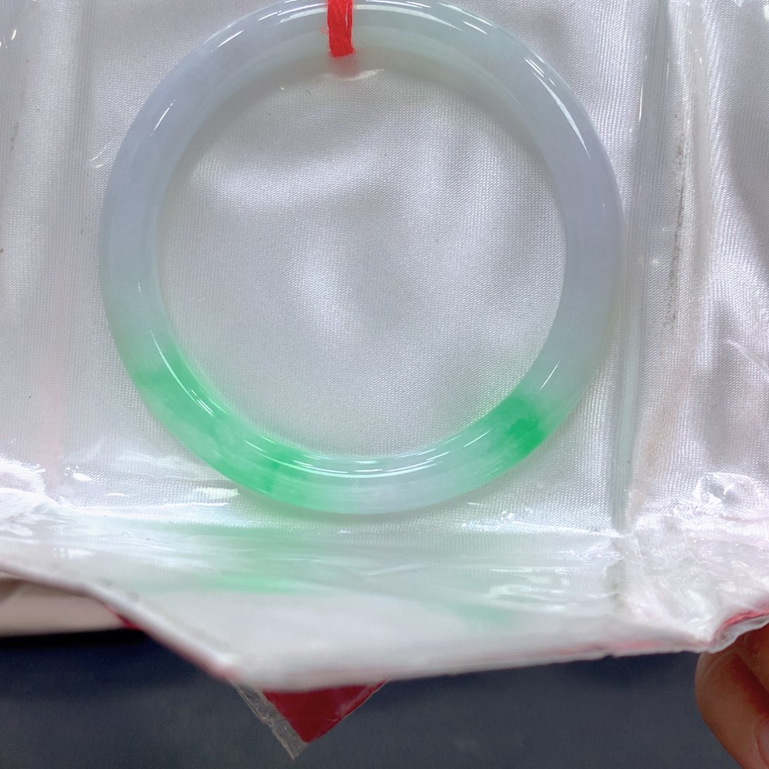 翡翠未镶嵌手镯翡翠14