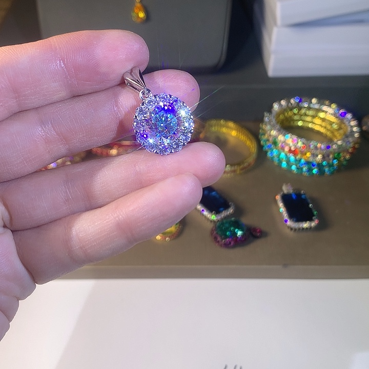 非金属37吊坠。             