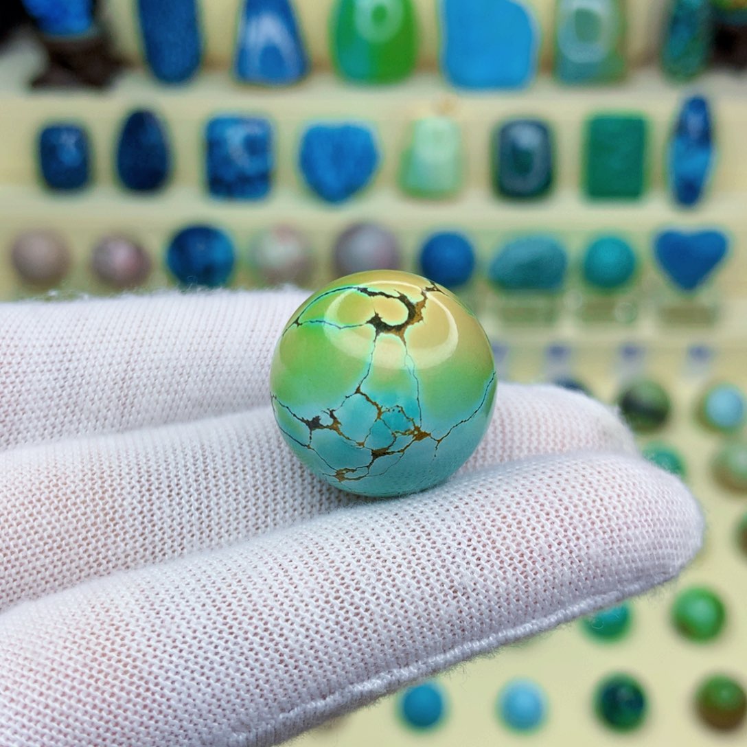 绿松石绿松石未镶嵌