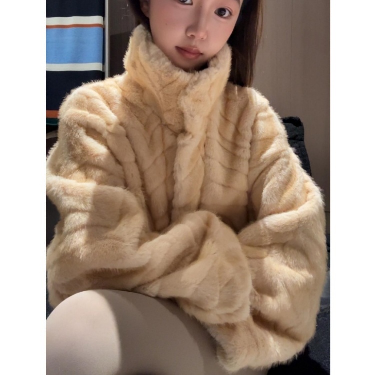 “雪夜围炉”环保金叶貂领子可翻可立短款环保皮毛一体毛毛外套女冬