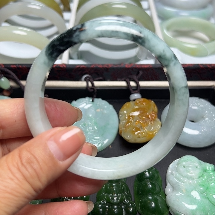 翡翠未镶嵌手镯天然