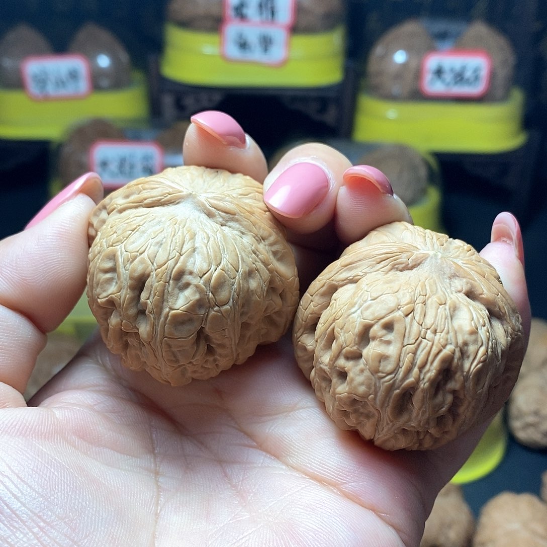 文玩核桃把件无*元宝