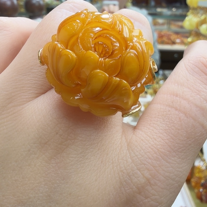 琥珀未镶嵌珠宝奇石