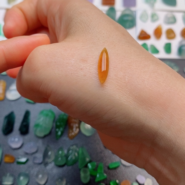 定制翡翠未镶嵌马眼