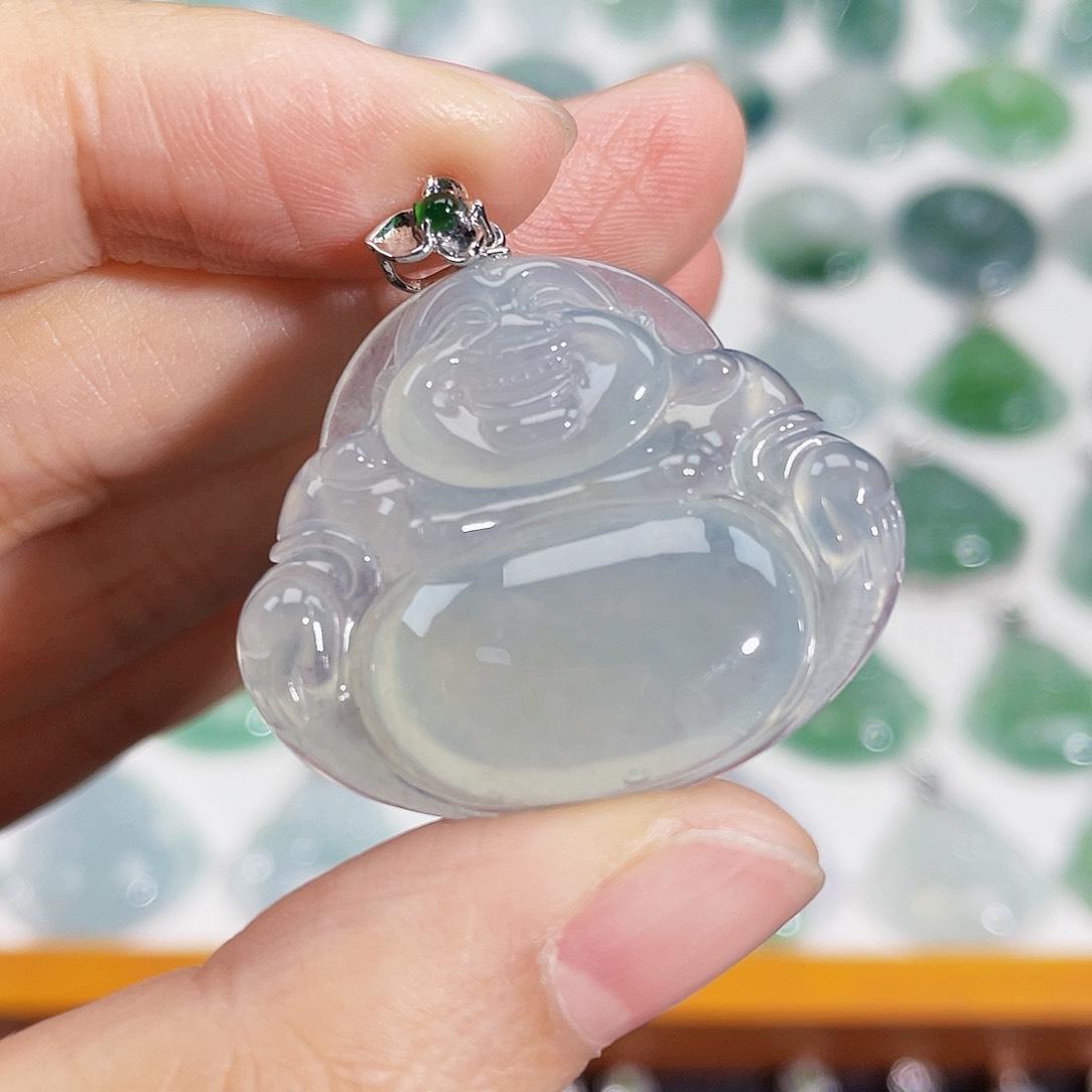 颈饰18K金镶嵌翡翠吊坠