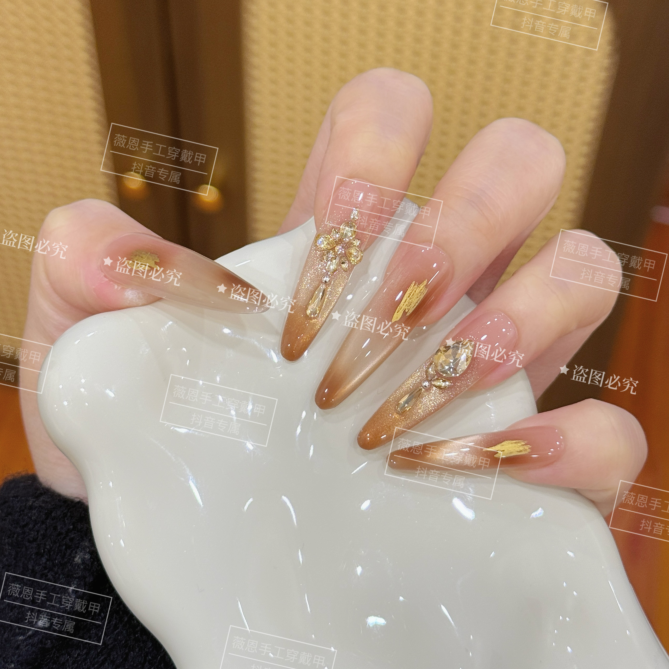 枫糖•拿铁 手工穿戴甲秋冬焦糖琥珀锆石显白光疗美甲可拆卸穿戴甲