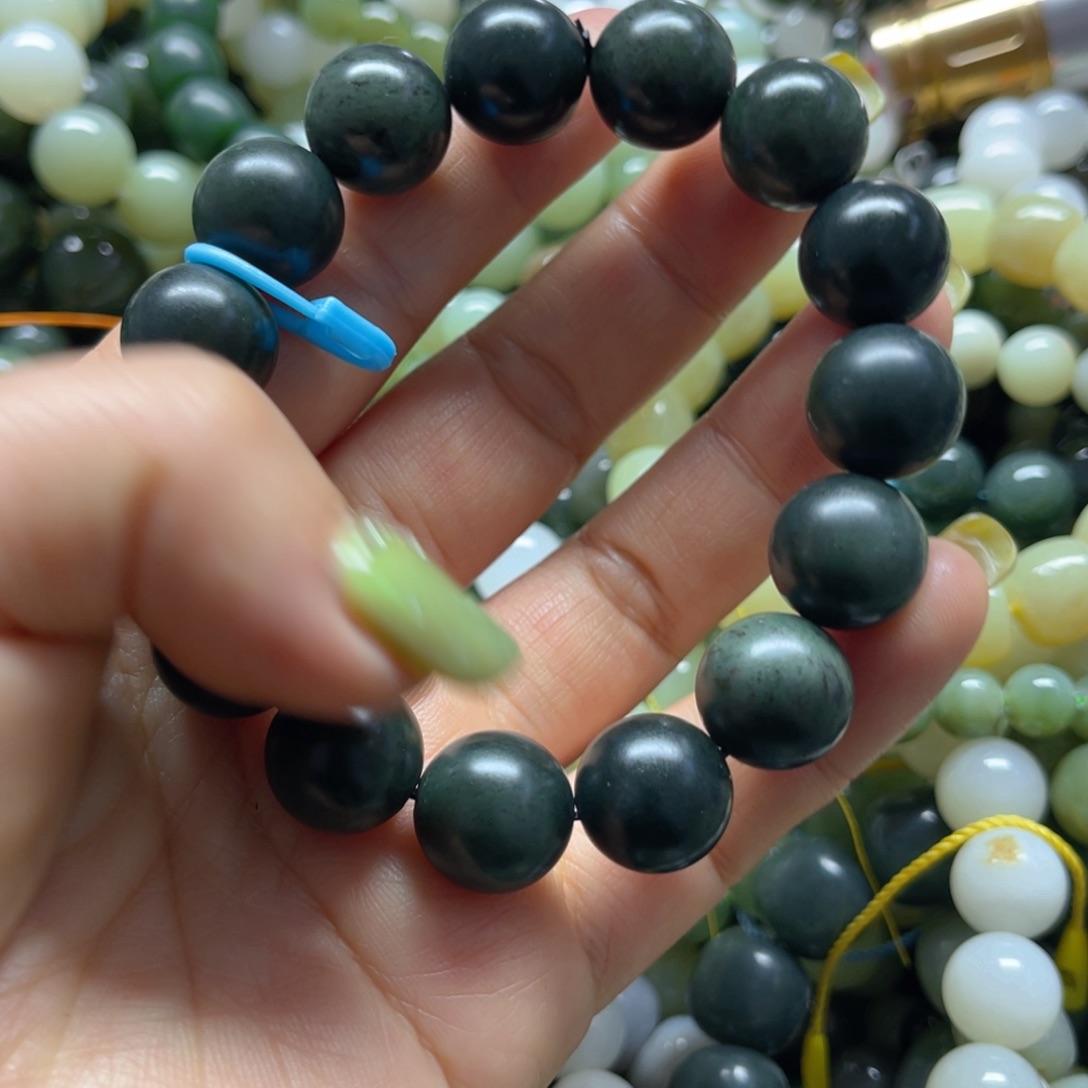 和田玉手链未镶嵌