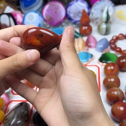 玛瑙/玉髓颈饰未镶嵌