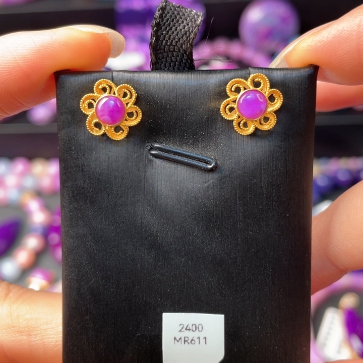 苏纪石（舒俱来）18K金镶嵌耳钉