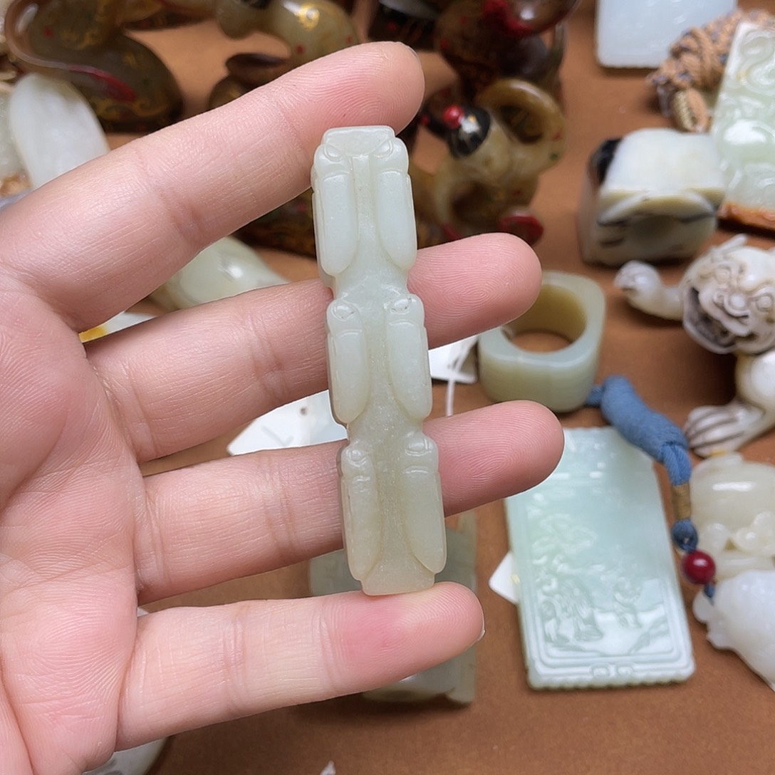 和田玉未镶嵌挂件