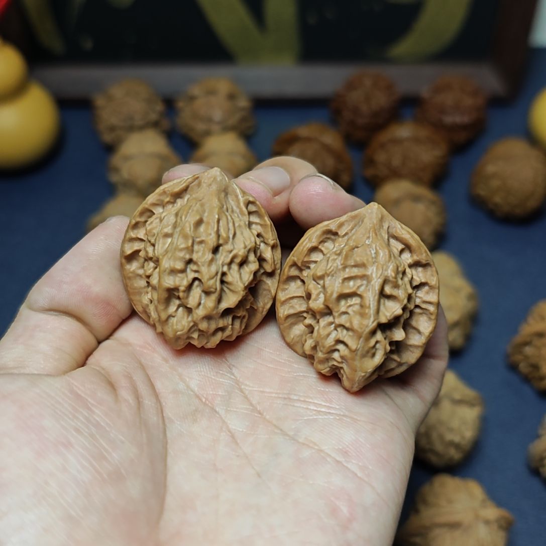 文玩核桃把件玉玲珑35