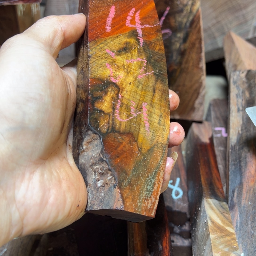 江***画交趾黄檀（大红酸枝）