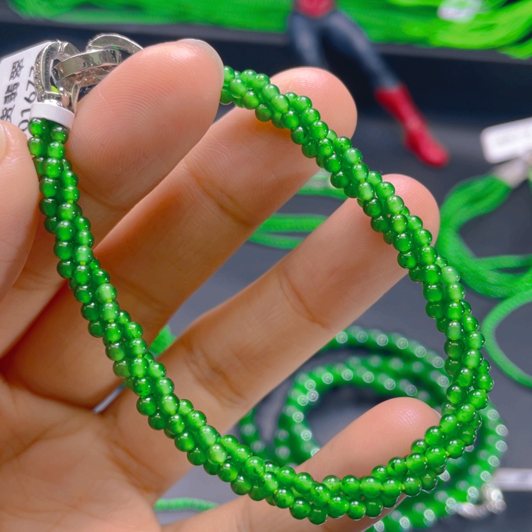 翡翠颈饰未镶嵌，1