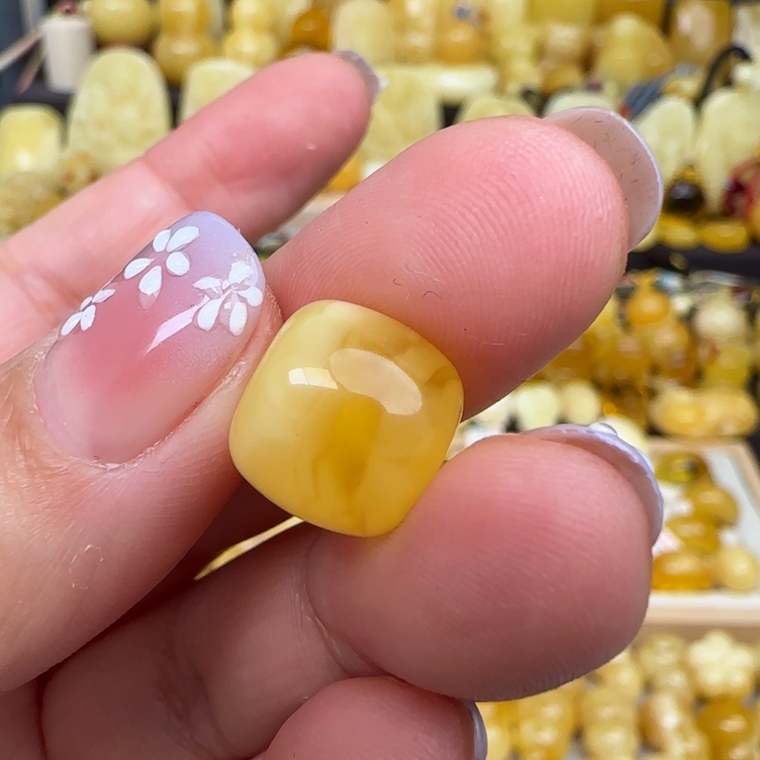 未镶嵌蜜蜡吊坠(不含链)往*蜜蜡单珠不退换