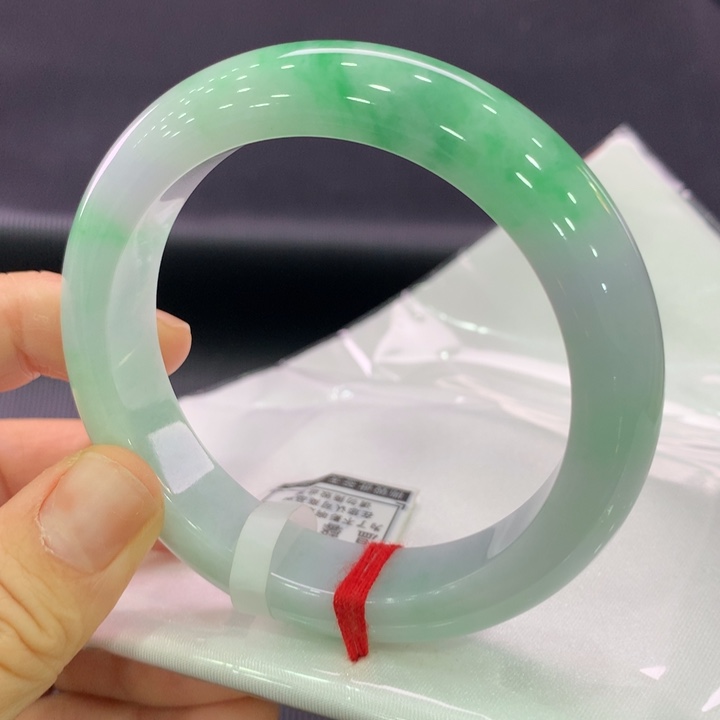 翡翠未镶嵌手镯正圈57-58