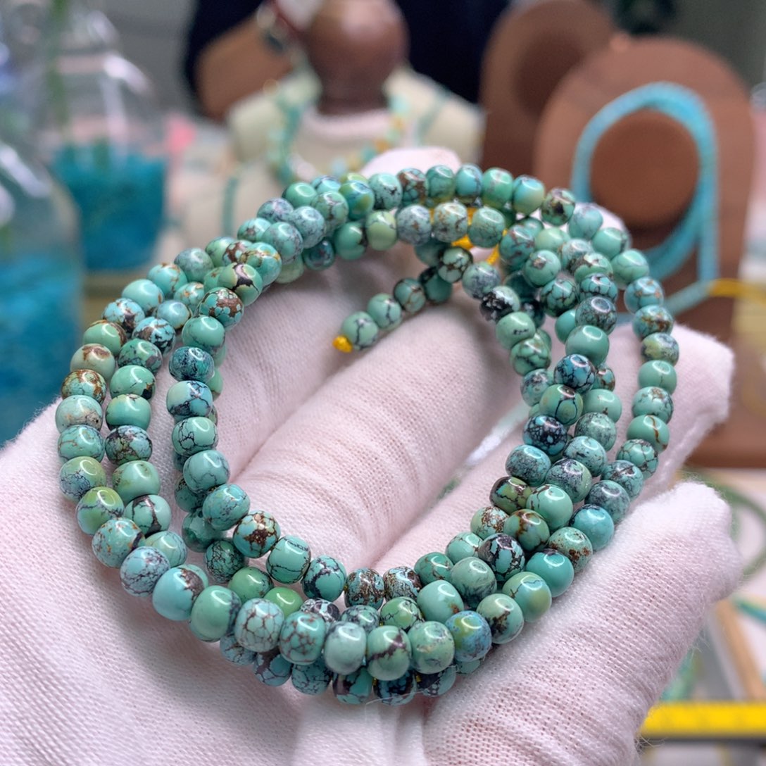 绿松石未镶嵌饰品