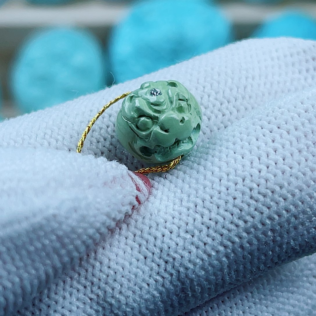 绿松石未镶嵌珠宝奇石