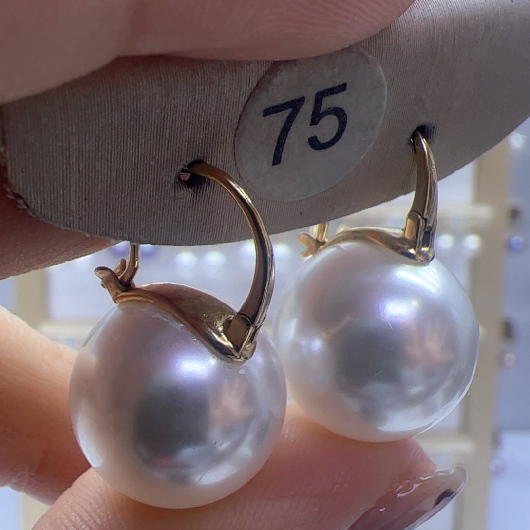 淡水珍珠耳饰18K金镶嵌