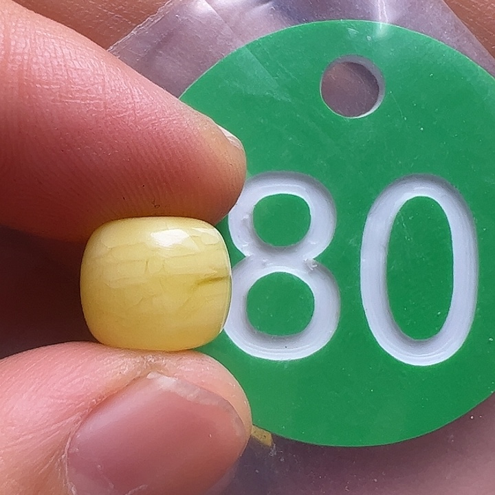 未镶嵌蜜蜡裸石自***魂10.3m m