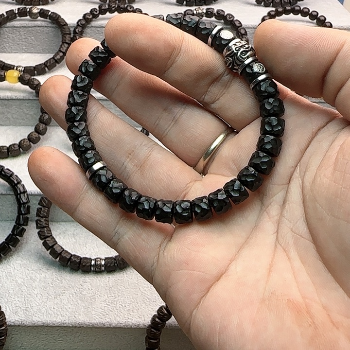 【闪购商品】手串椰蒂X*8无相吞金兽黑金
