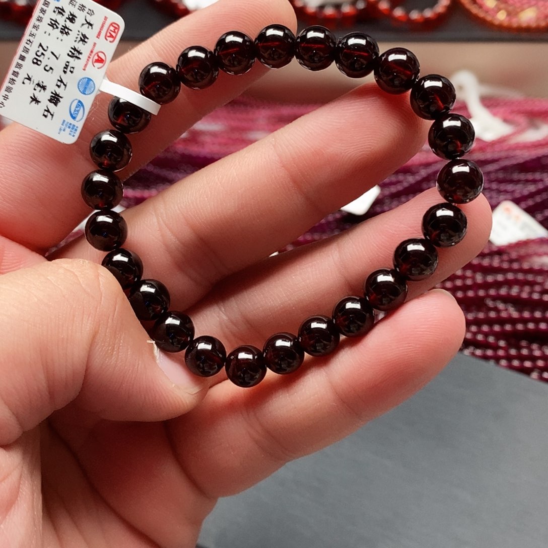 手链未镶嵌石榴石归*7.5mm毕业级酒红色