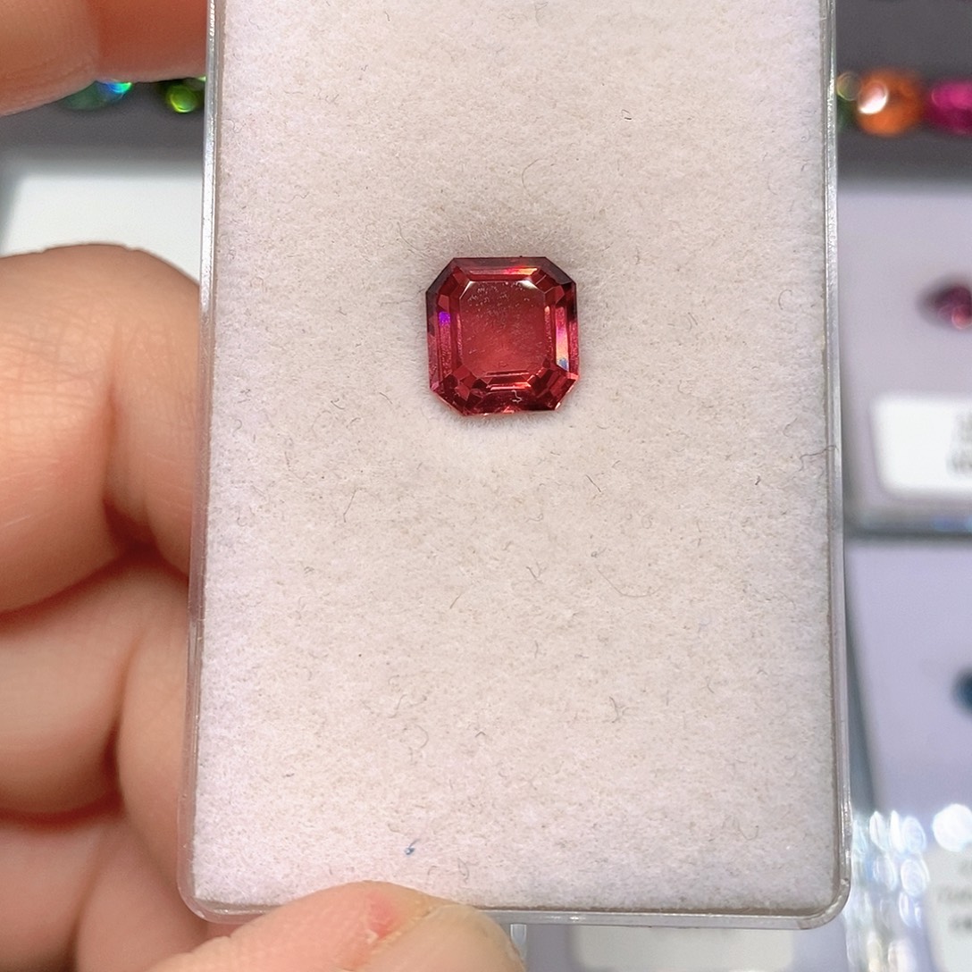 石榴石裸石未镶嵌马拉雅石榴石