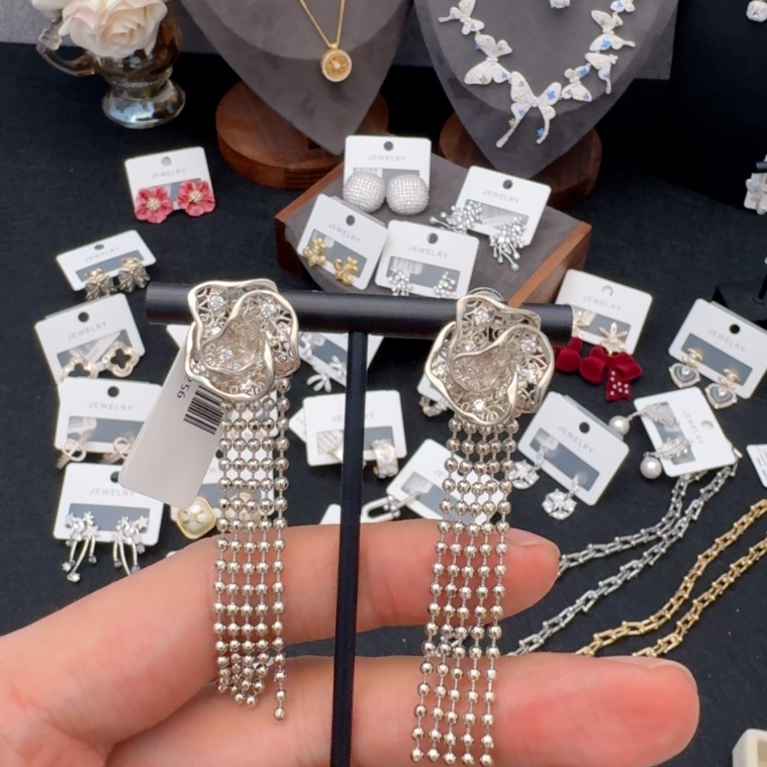 琉璃纯铜合金卷草纹