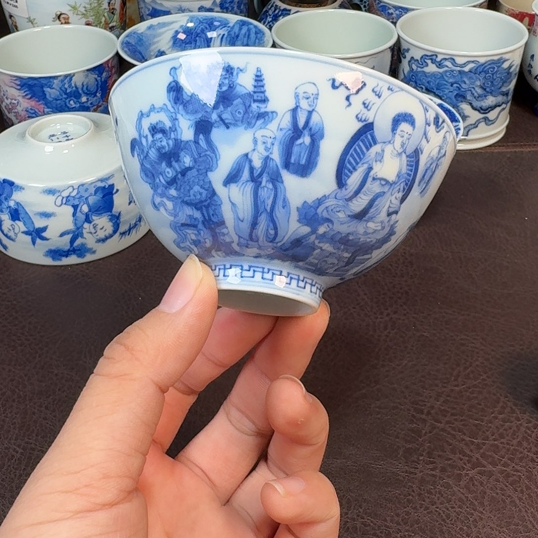 “***”现代景德镇陶瓷盖碗